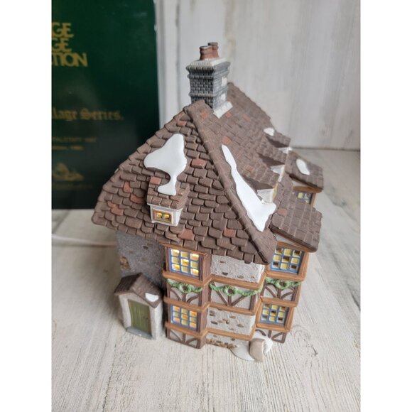 Dept 56 Sir John Falstaff Inn heritage village accessory xmas - Picture 3 of 8